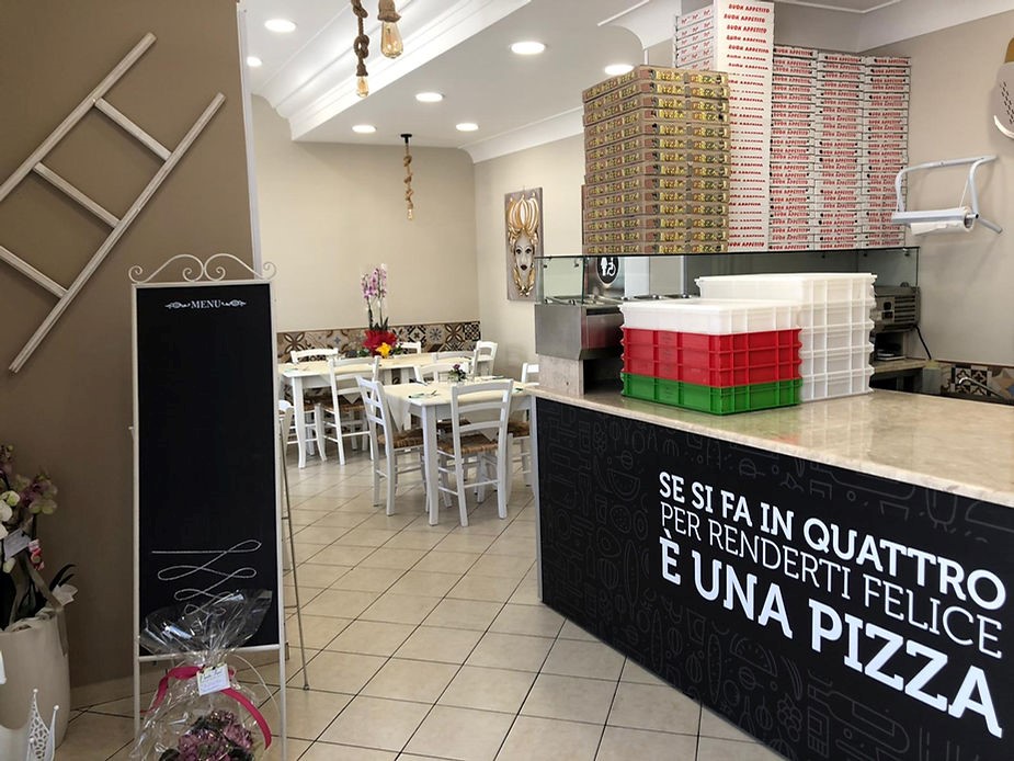 Pizzeria a Mazara del Vallo, interno di Al Tavolaccio, Al Tavolaccio Mazara