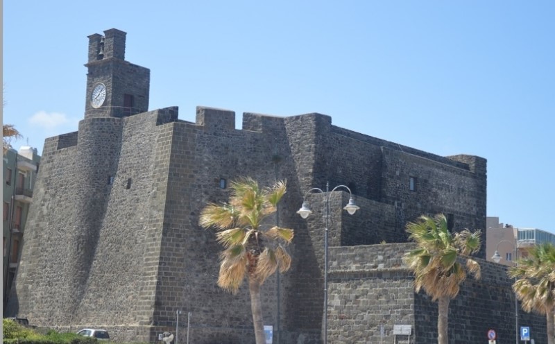 Castello di Pantelleria, castello, castelli