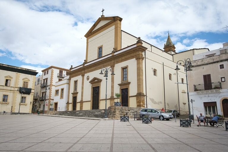 Ribera, chiesa madre di Ribera, pizzerie a Ribera, foto in centro a Ribera, centro di Ribera