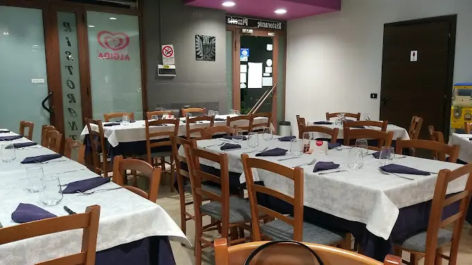 Migliori pizzerie a Gela, Gela, L'Emmanuel, Interni, Arredamento