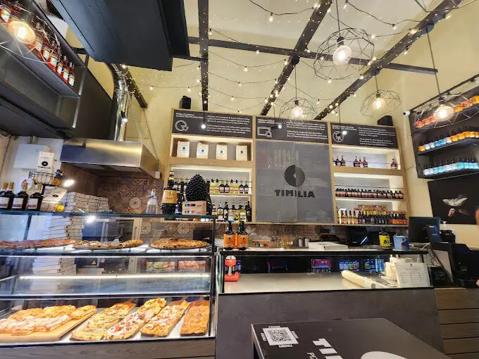 migliori pizzerie economiche a Palermo, Pizzeria Timila, Interni, Arredamento