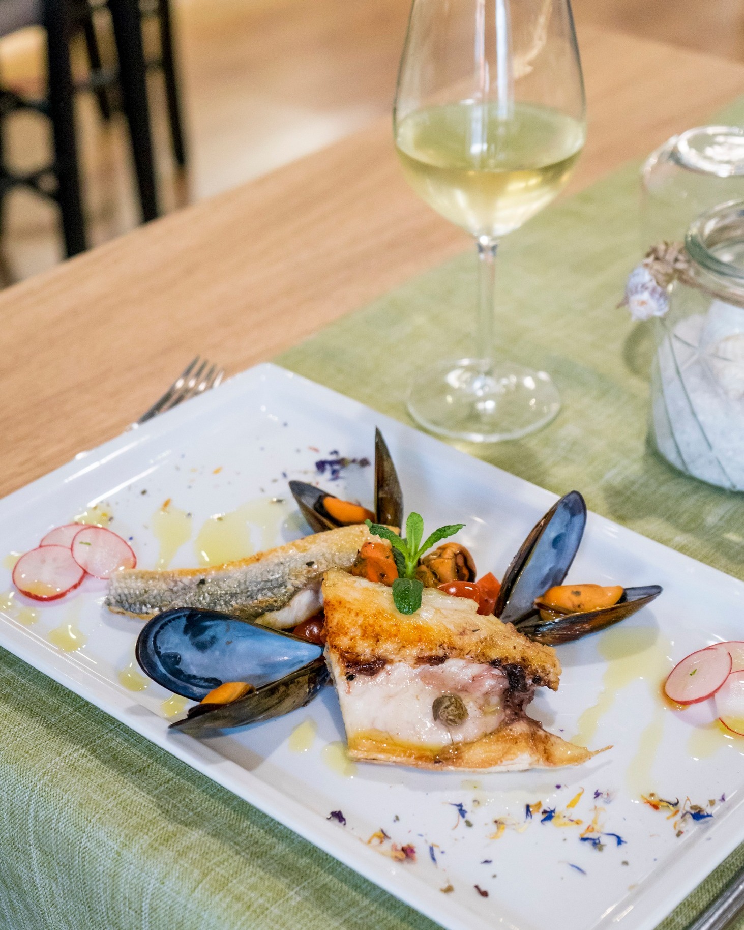 Dove mangiare ad Augusta, piatto Ristorante, piatto di pesce, ristorazione, piatto del Ristorante Roma